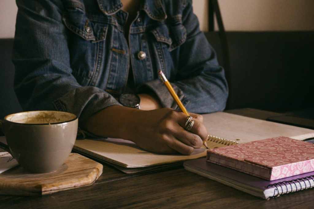 7 Tips to stay focused while writing